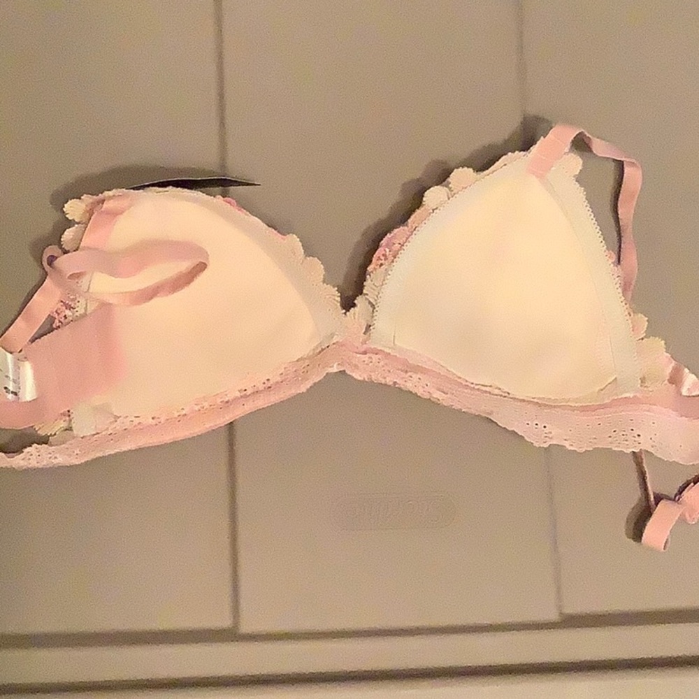 Floral lace with embroidery bralette - Picture 8 of 8